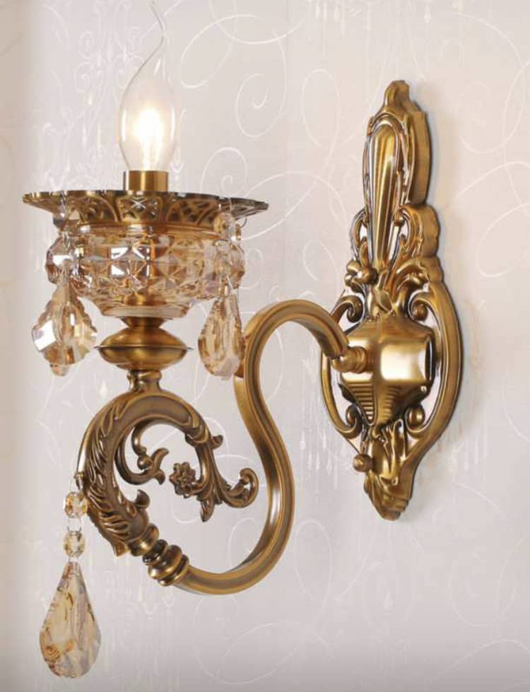 Traditional Design Wall Light